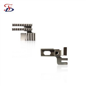 Overlock M752-13 Krmné psy